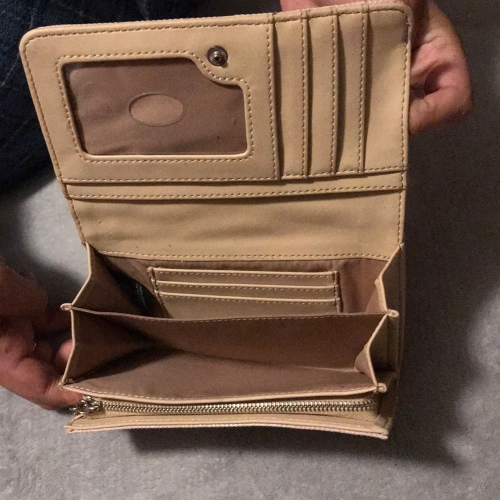Wallet - Picture 2 of 3